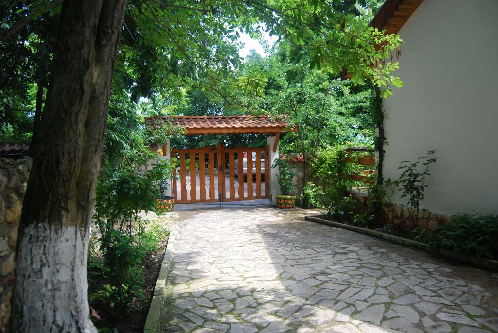 Rooms For Rent - Villa Desi Varna Exterior foto